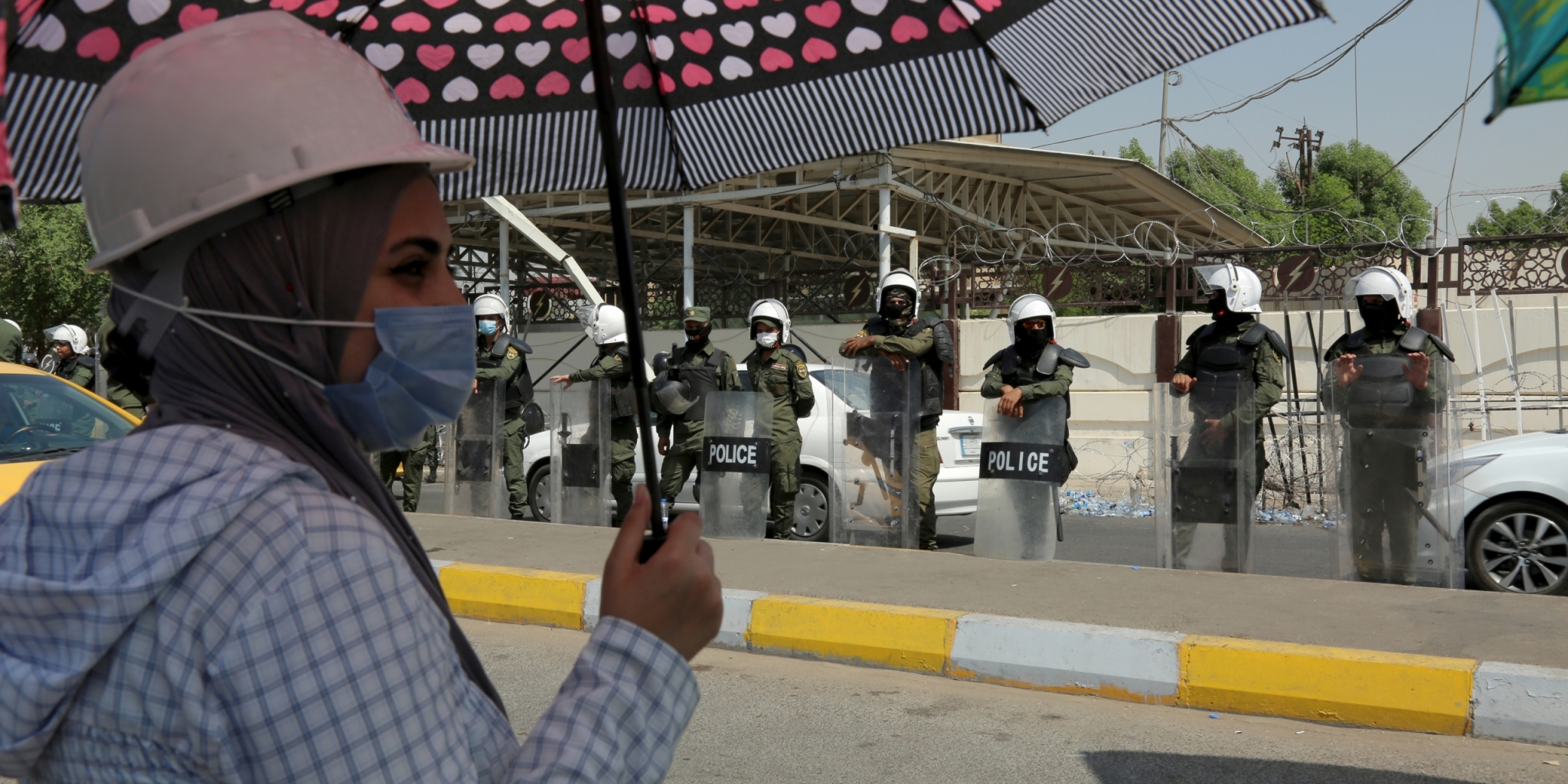 Facing liquidity crisis, Iraq presses for more emergency borrowing thumbnail